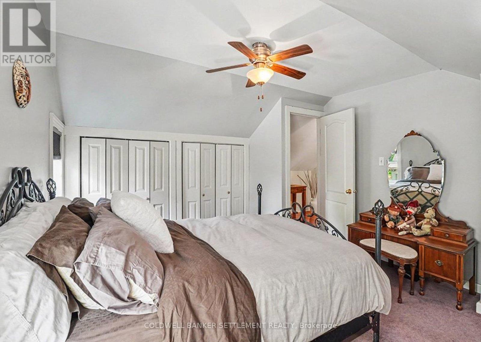 217 GORE STREET E - 21