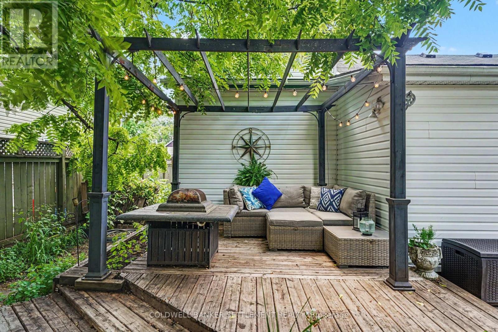 217 GORE STREET E - 24