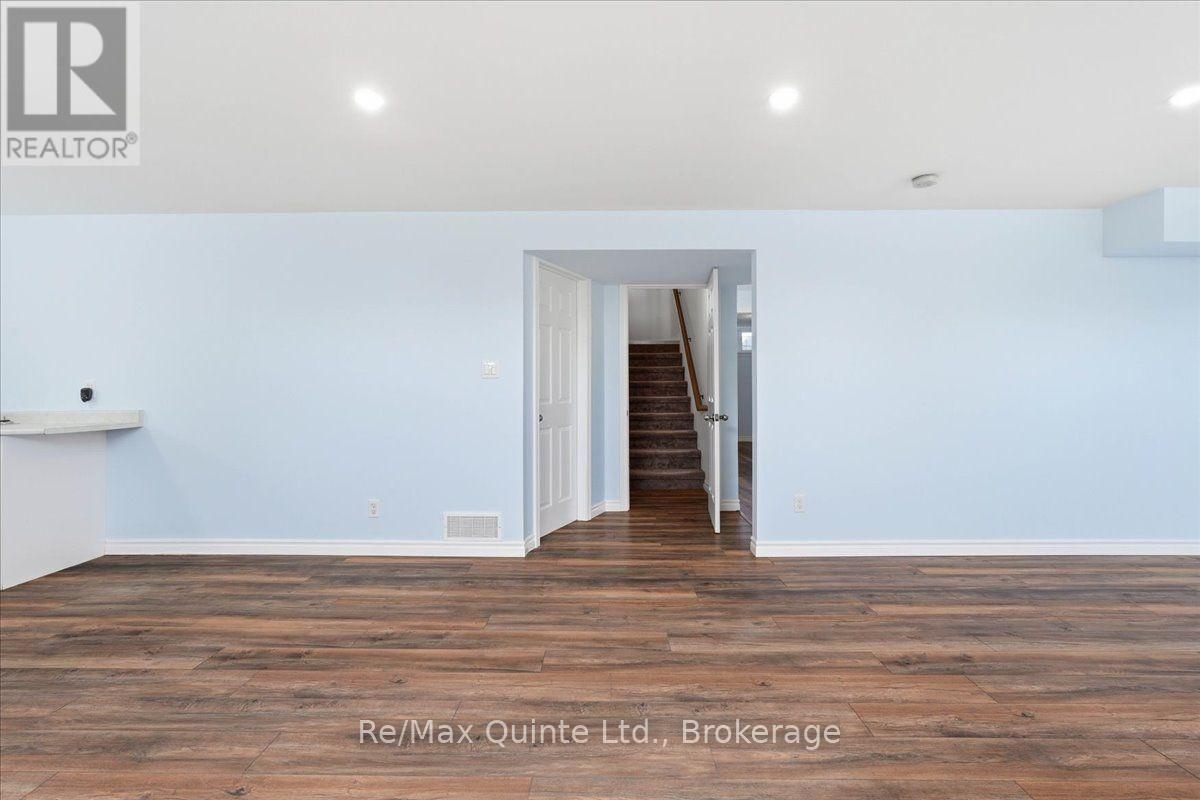 119 GREENHILL LANE - 25