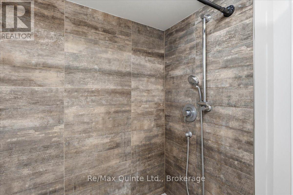 119 GREENHILL LANE - 30
