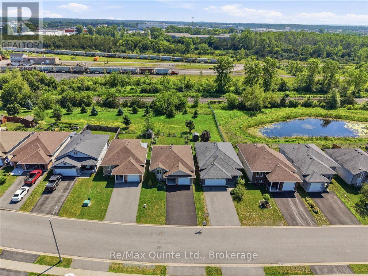 119 GREENHILL LANE - 37