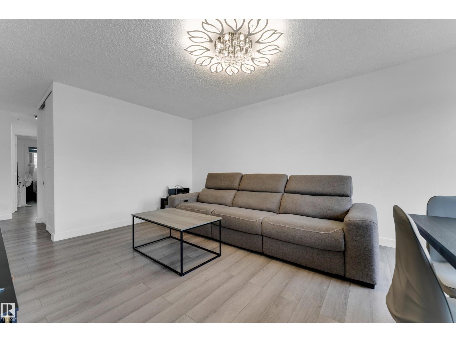 4603 36 AV NW NW - 14