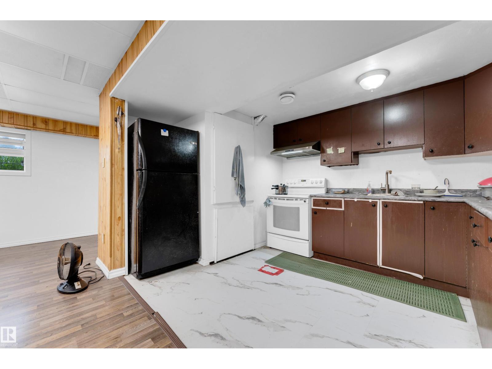 4603 36 AV NW NW - 19