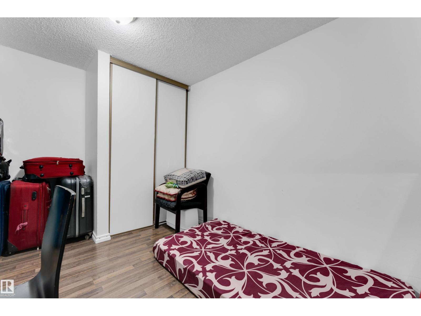 4603 36 AV NW NW - 24