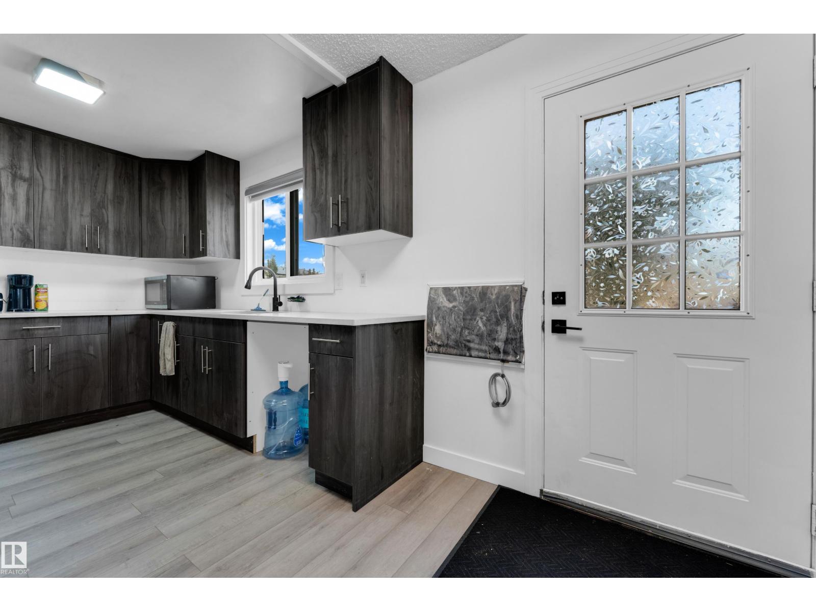 4603 36 AV NW NW - 5