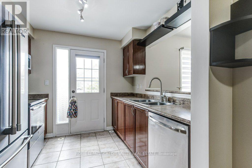 #66 71 GARTH MASSEY DRIVE - 12