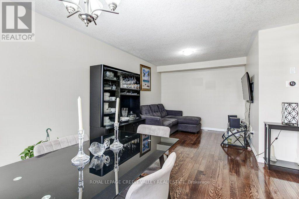 #66 71 GARTH MASSEY DRIVE - 19