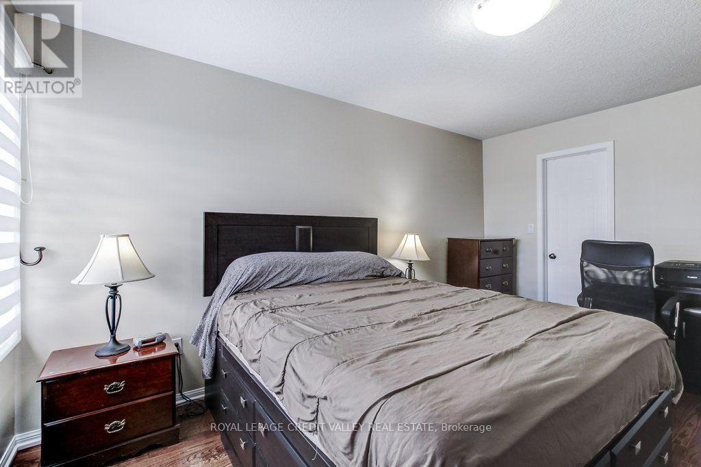 #66 71 GARTH MASSEY DRIVE - 32
