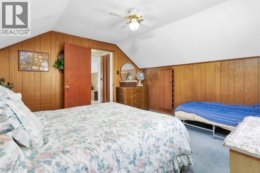 5004 55 Avenue - 26