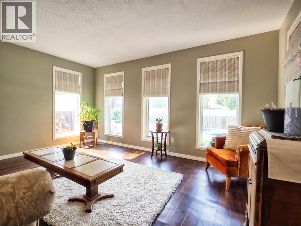 245 9 Street SE - 20
