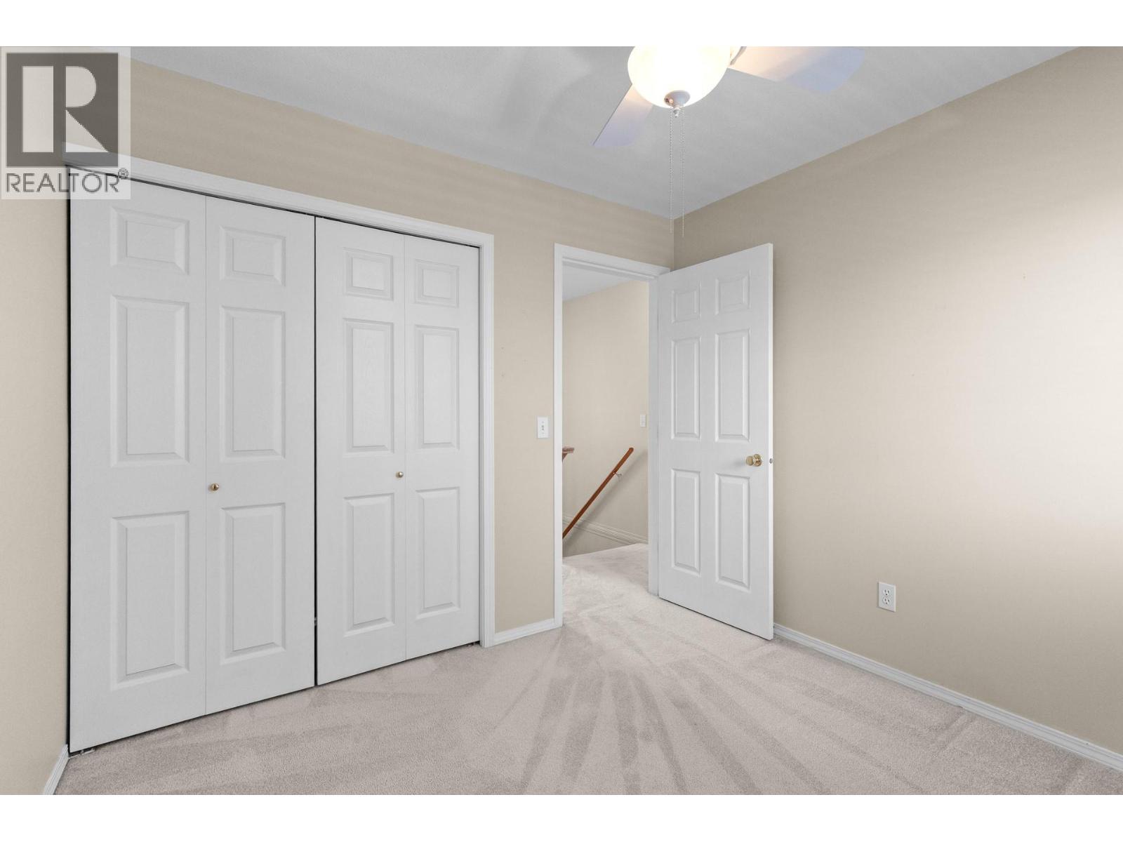 #10 1800 Parkview Crescent - 34