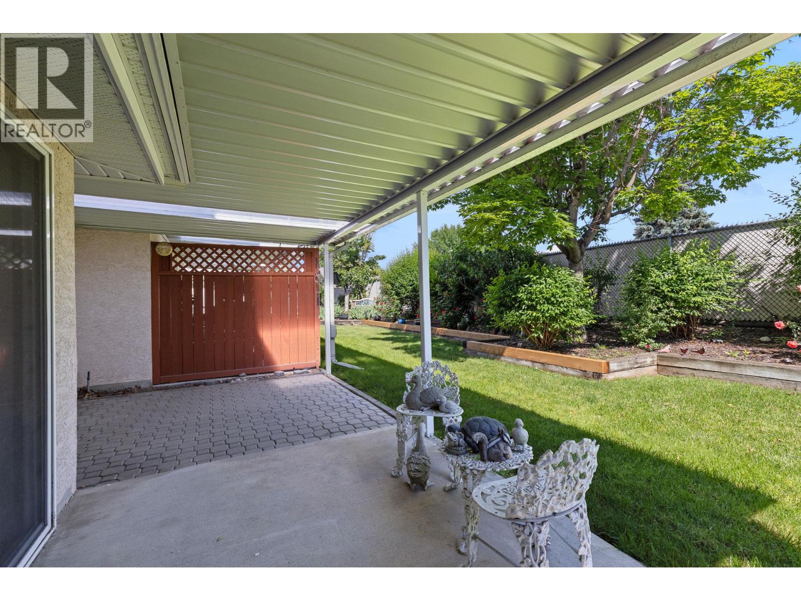 #10 1800 Parkview Crescent - 43
