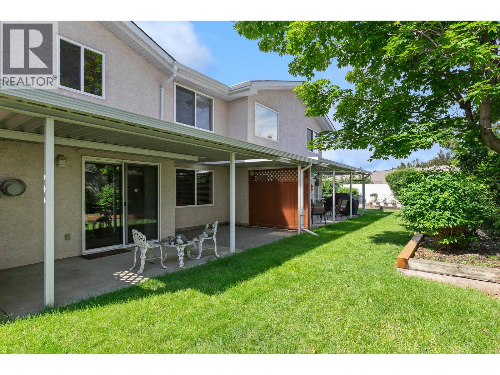 #10 1800 Parkview Crescent - 4
