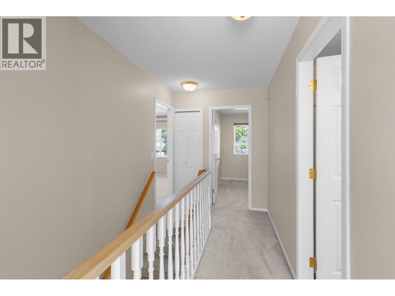 #10 1800 Parkview Crescent - 28