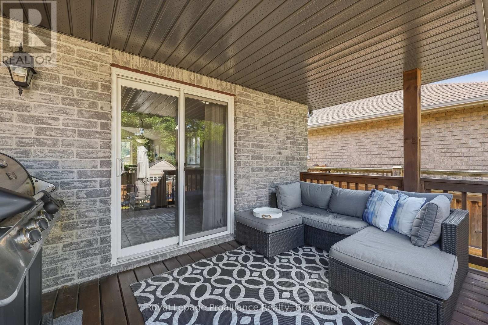 35 WARD DRIVE - Image 18