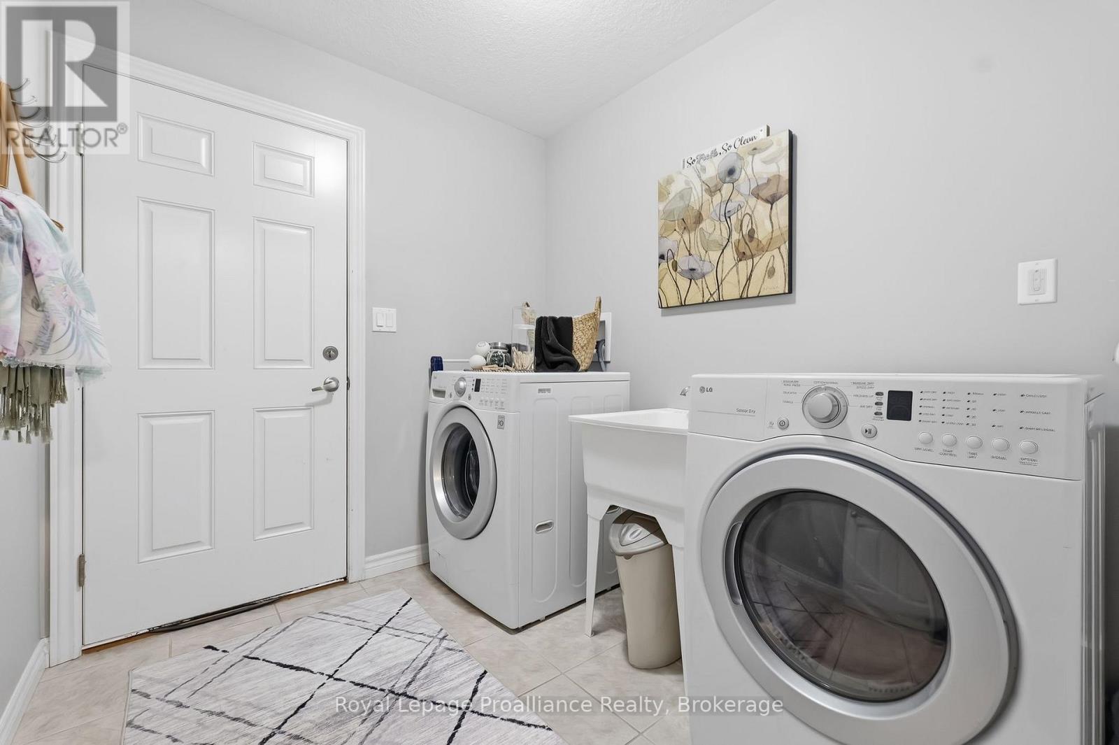 35 WARD DRIVE - Image 29