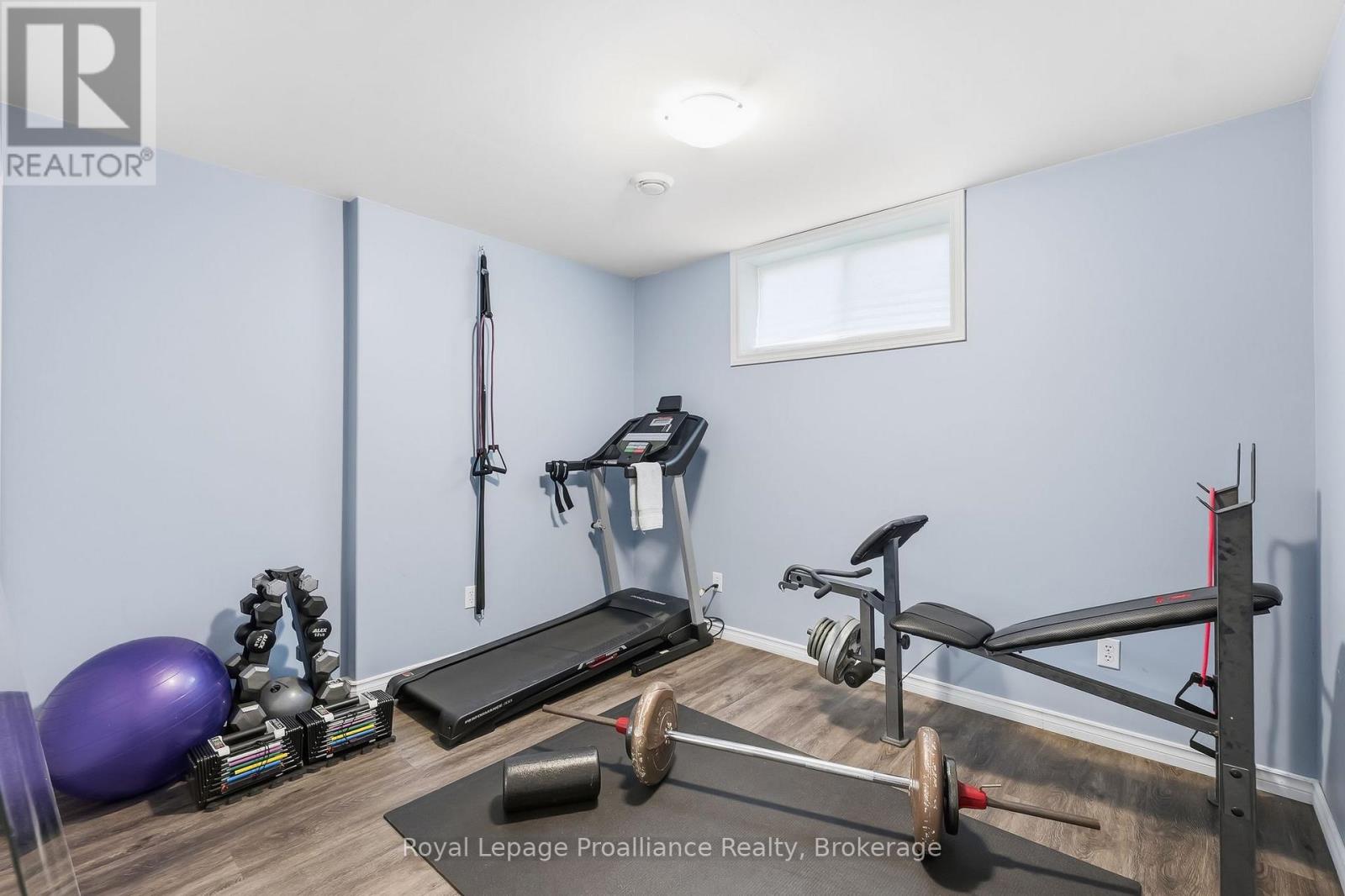 35 WARD DRIVE - Image 36