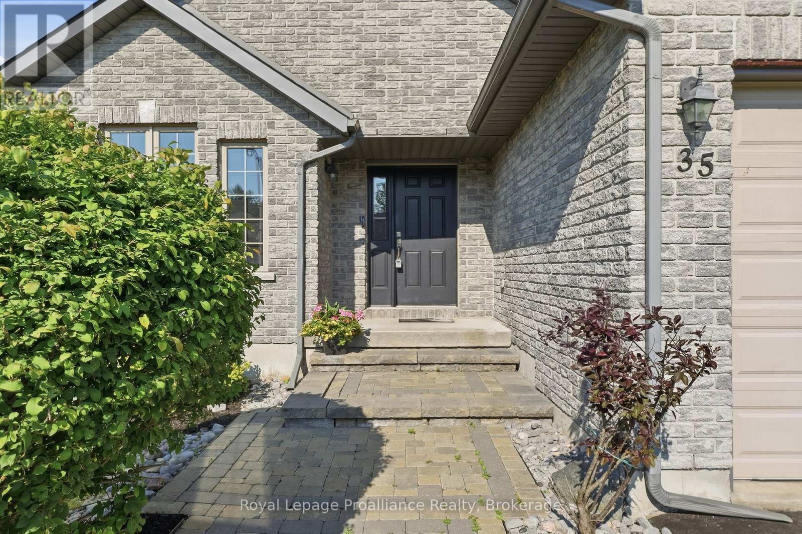 35 WARD DRIVE - Image 7