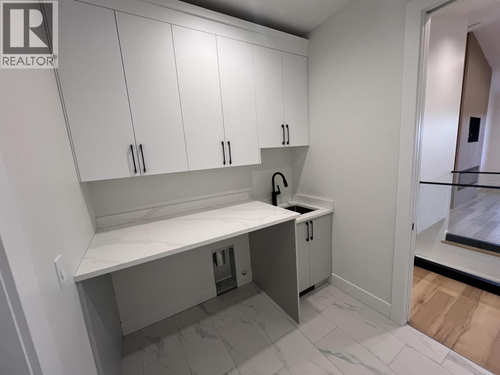 10712 114A AVENUE - Image 17