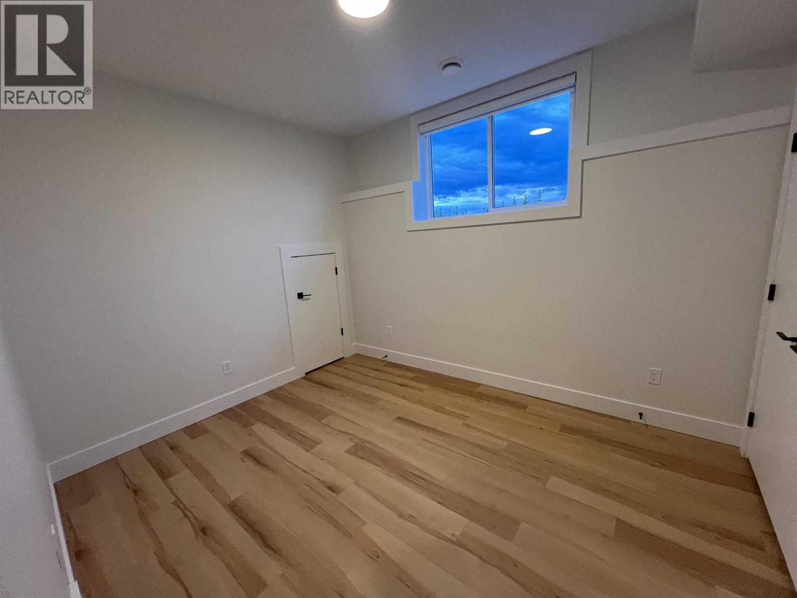 10712 114A AVENUE - Image 29