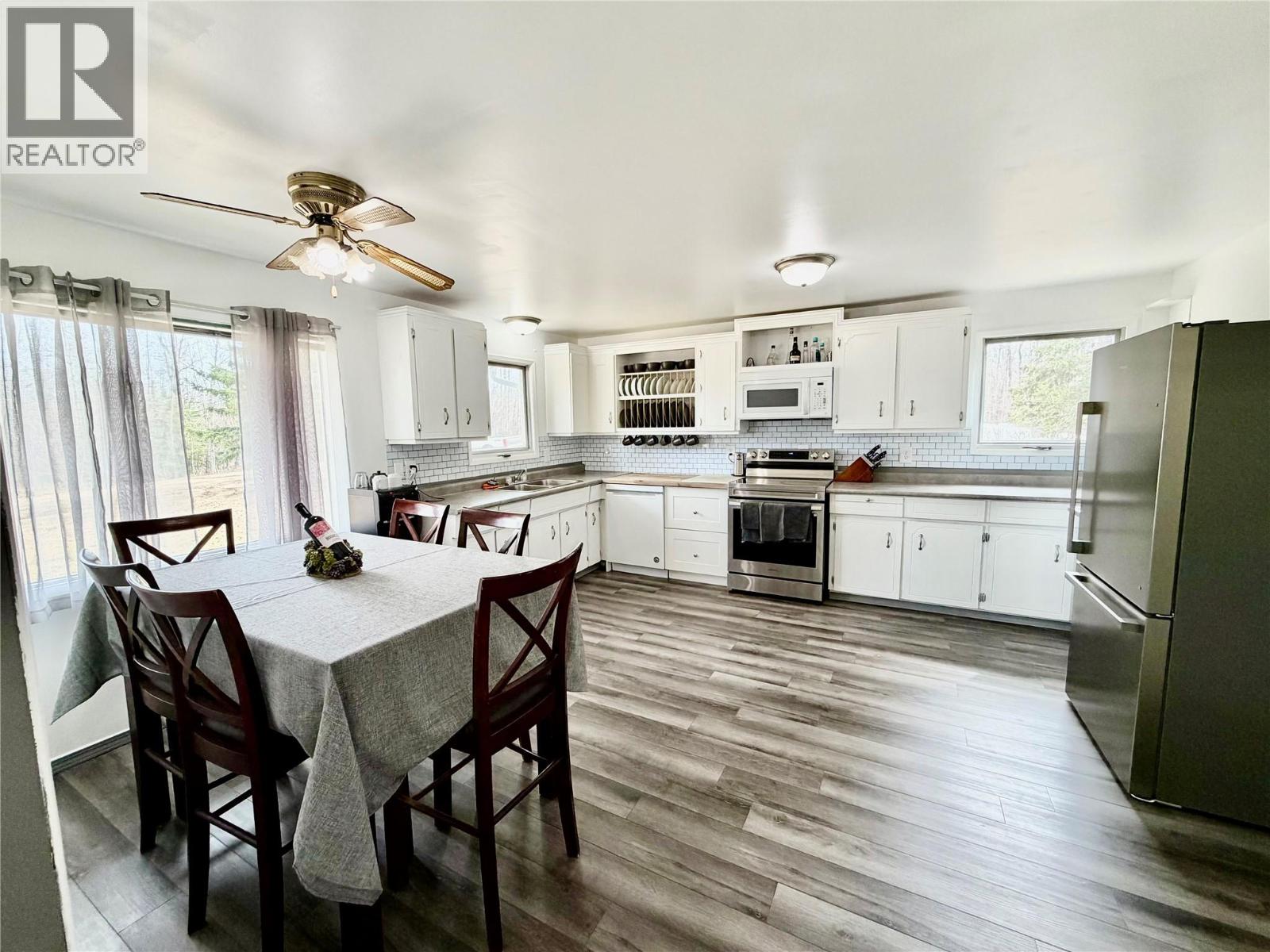 16589 203 Road - Image 12