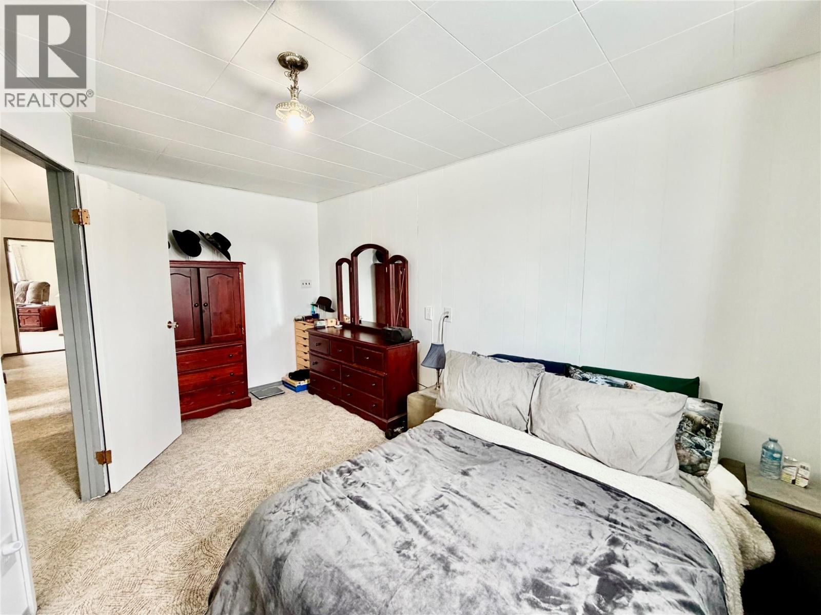 16589 203 Road - Image 18