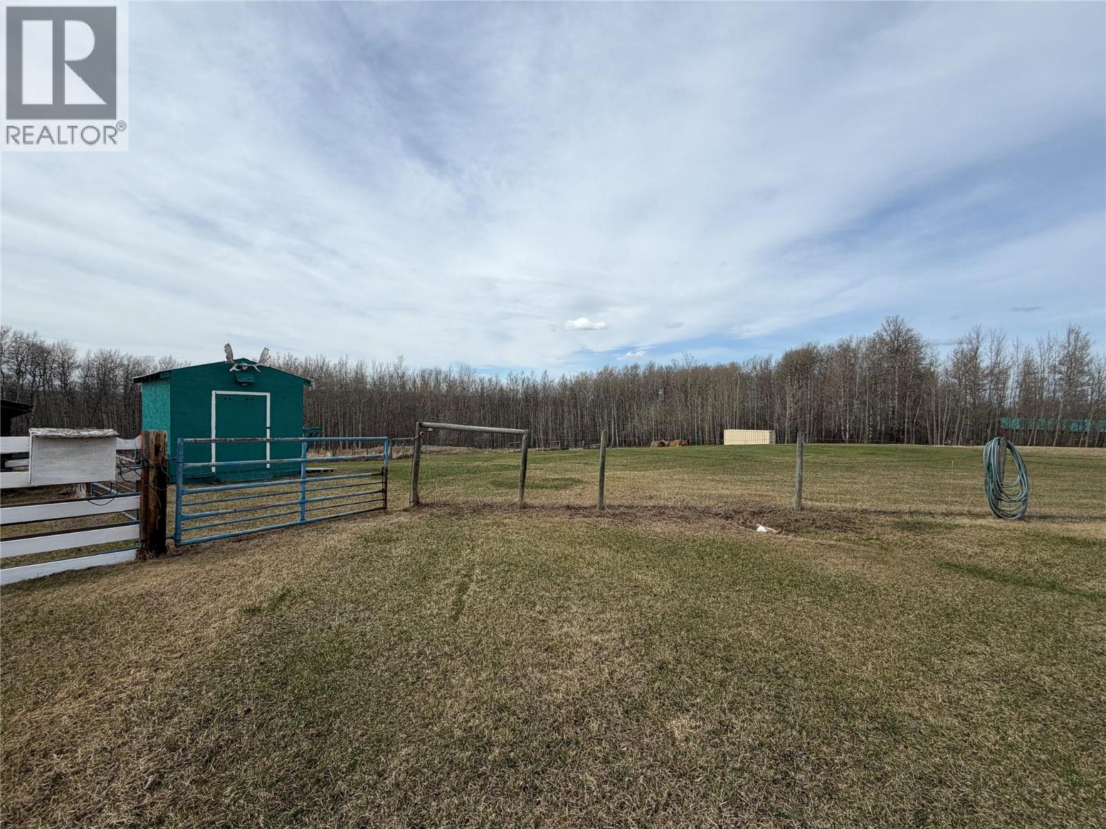 16589 203 Road - Image 31