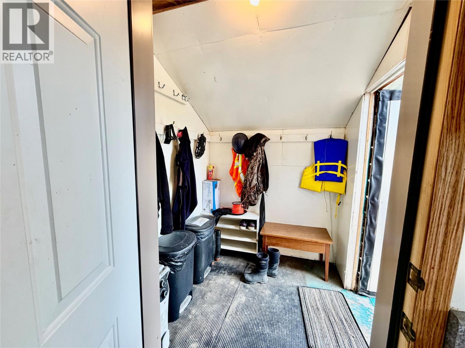 16589 203 Road - Image 46
