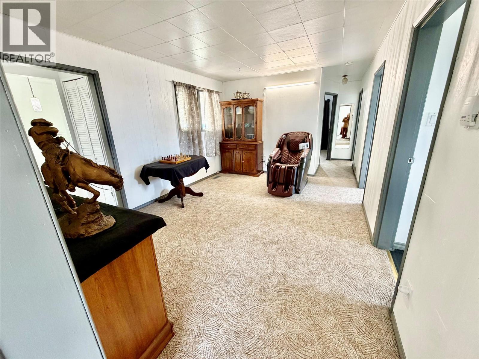 16589 203 Road - Image 15