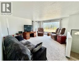 Kitchen - 16589 203 Road, Dawson Creek, BC V0C2L0 Photo 10