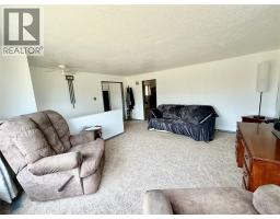 Living room - 16589 203 Road, Dawson Creek, BC V0C2L0 Photo 11