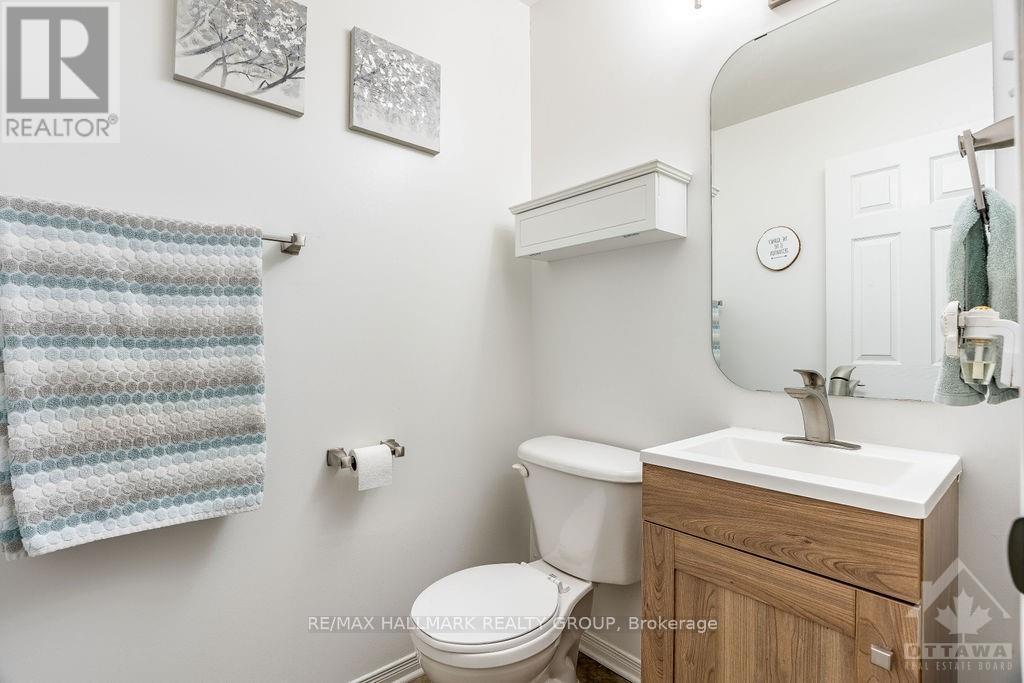 3 Bed, 2 Bath House for Rent in Ottawa – 13 UPNEY DRIVE, Ottawa – MLS# X13553606 - Image 13