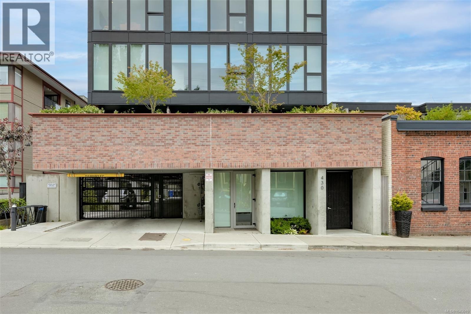 #204 430 Parry St - 1