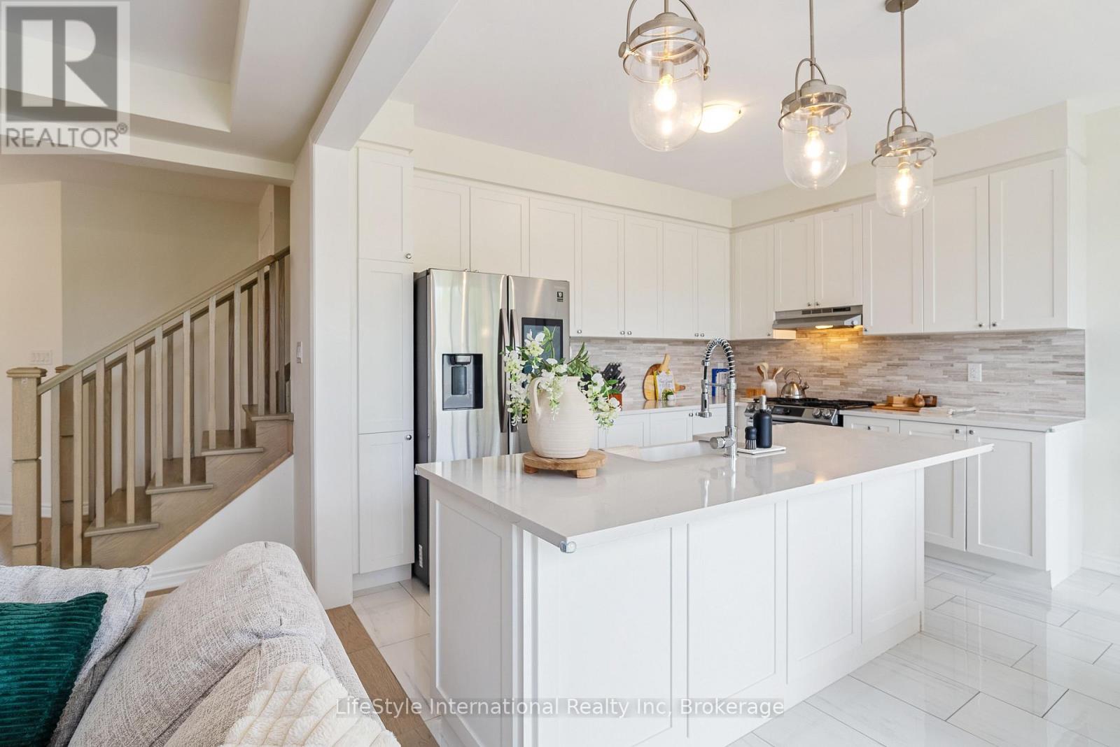 68 BARKERVILLE DRIVE - 15