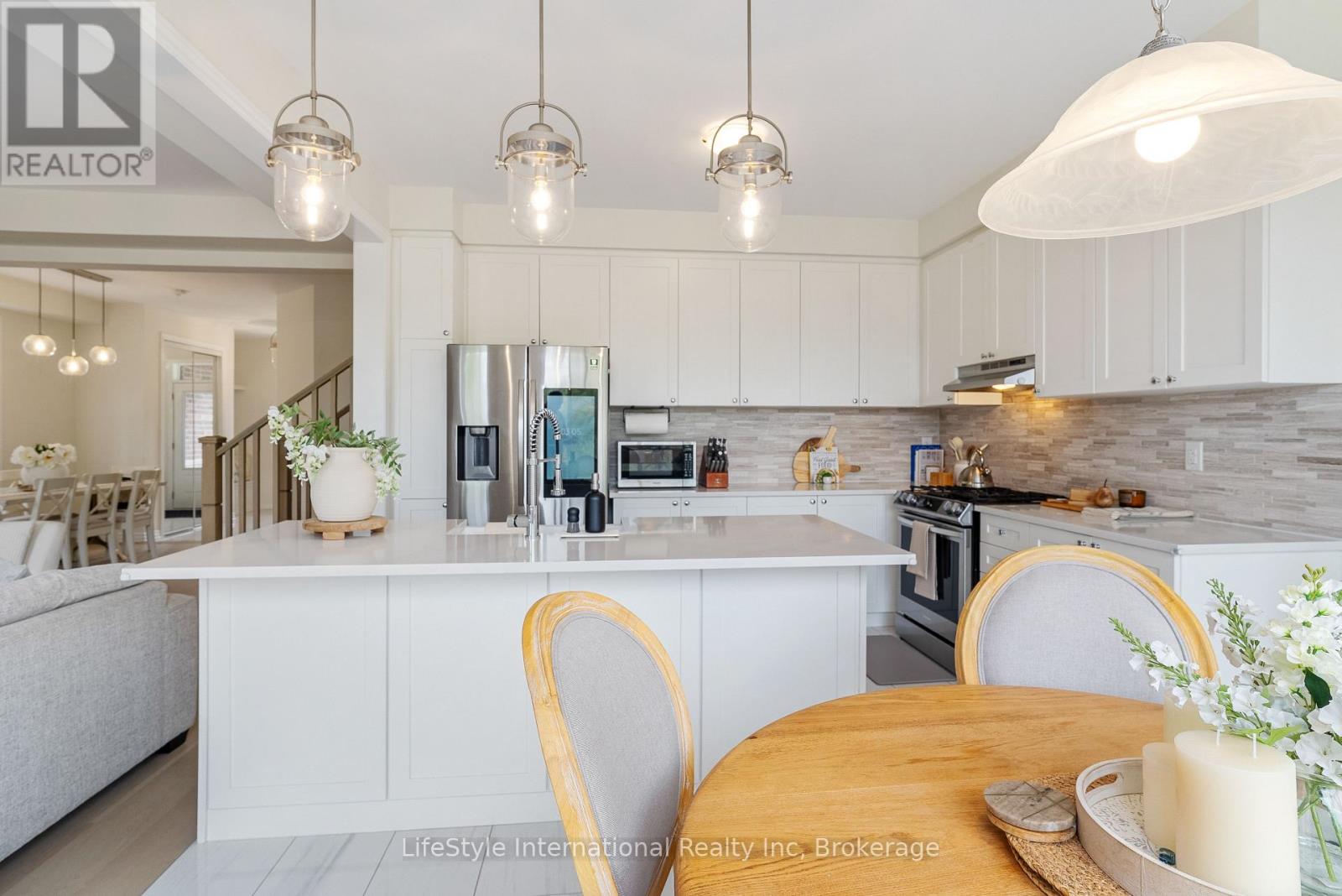 68 BARKERVILLE DRIVE - 17