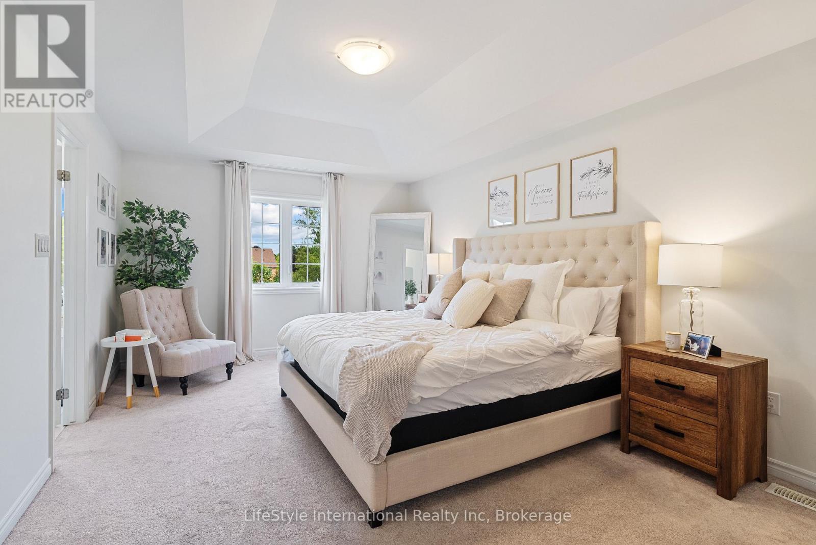 68 BARKERVILLE DRIVE - 23