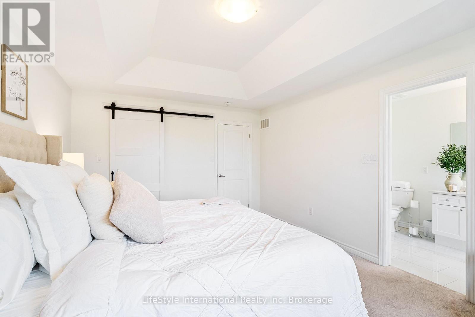 68 BARKERVILLE DRIVE - 25