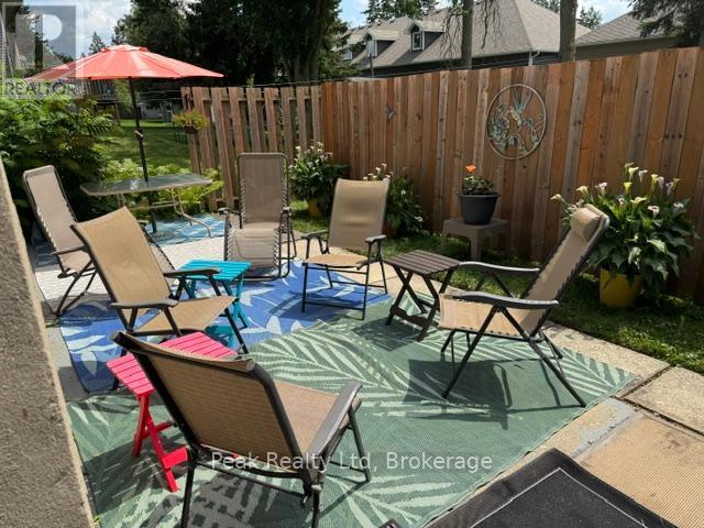 31 LAWRENCE AVENUE W - Image 13