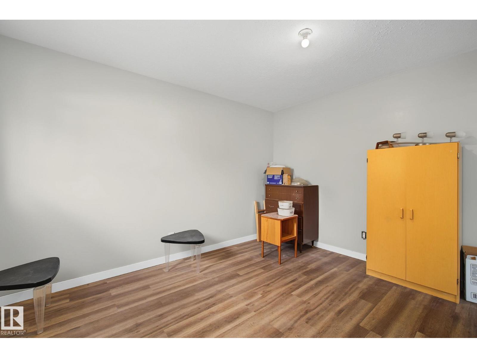 21 Spruce CR - 17