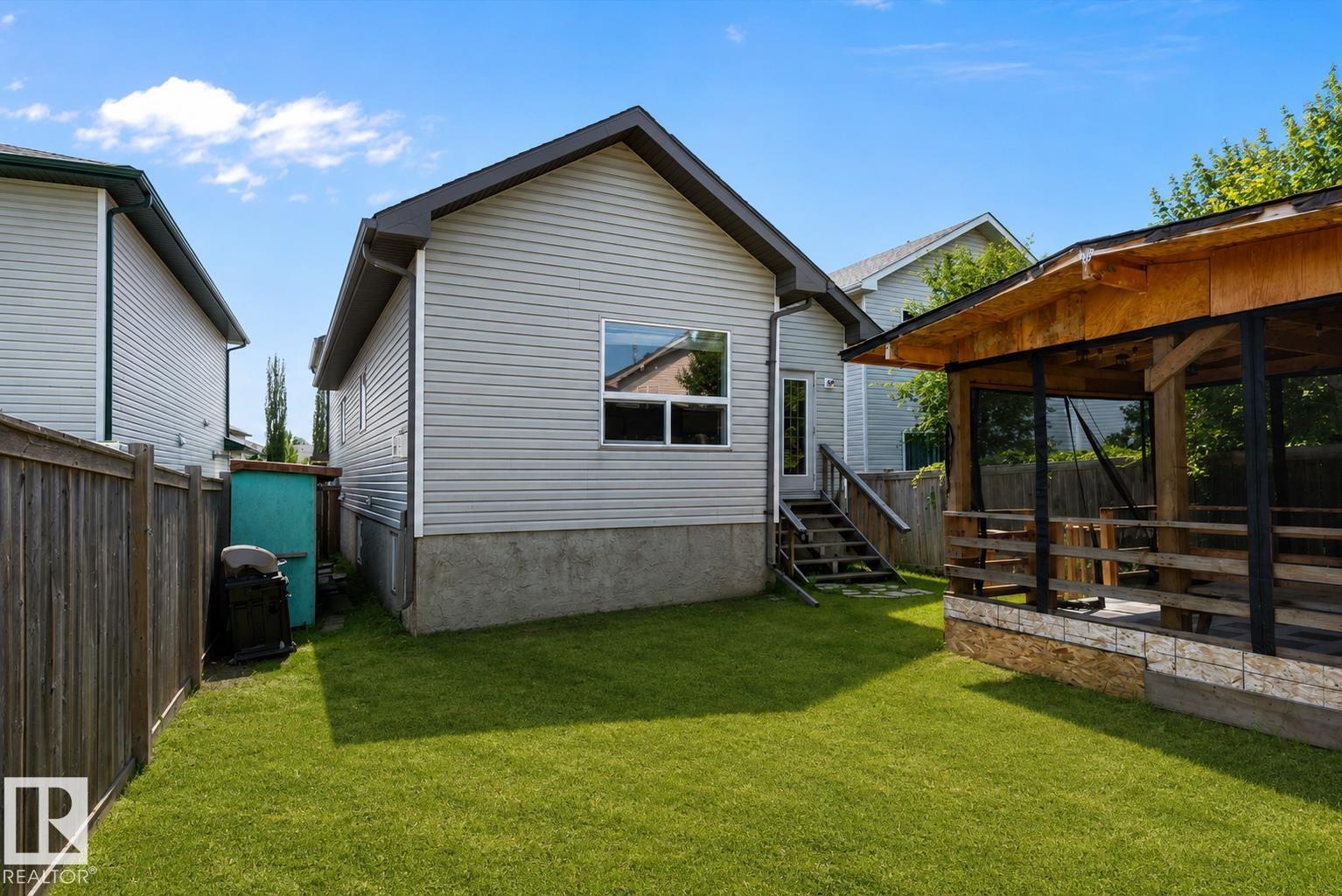13540 141 AV NW - 27