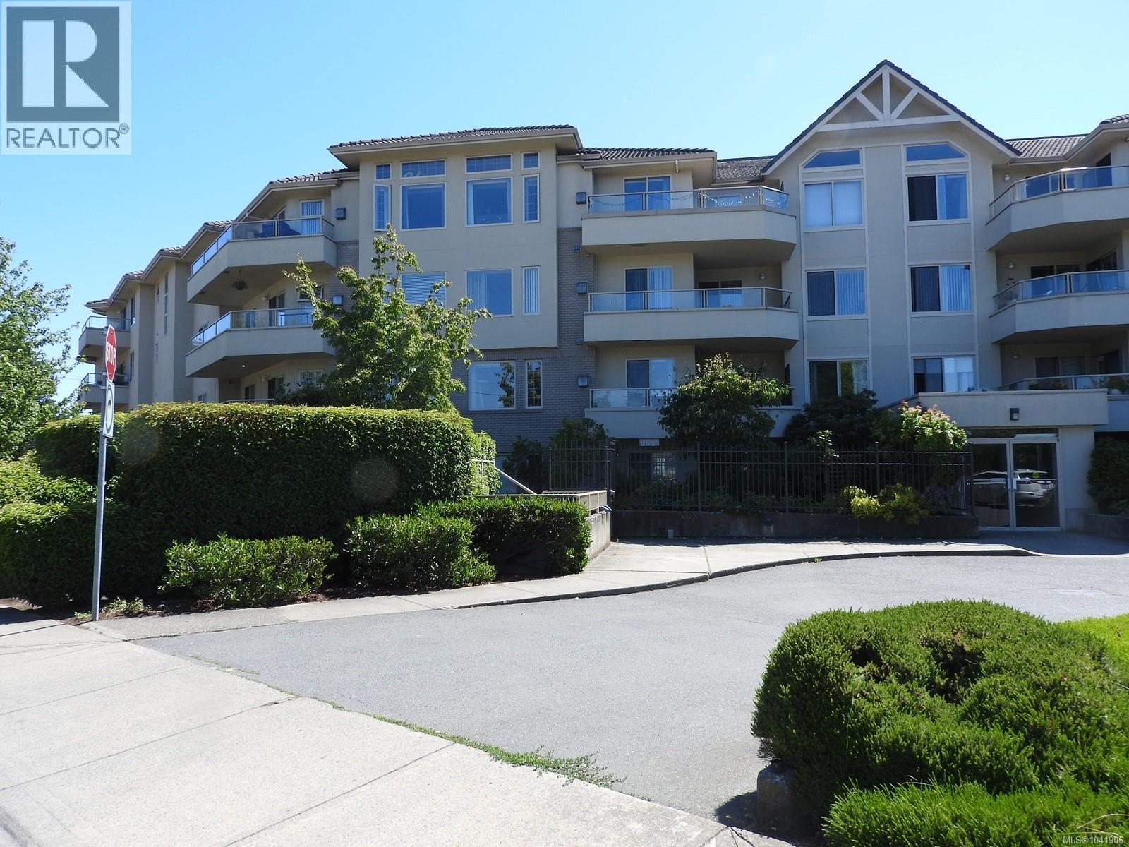 #307 3700 Carey Rd - 2