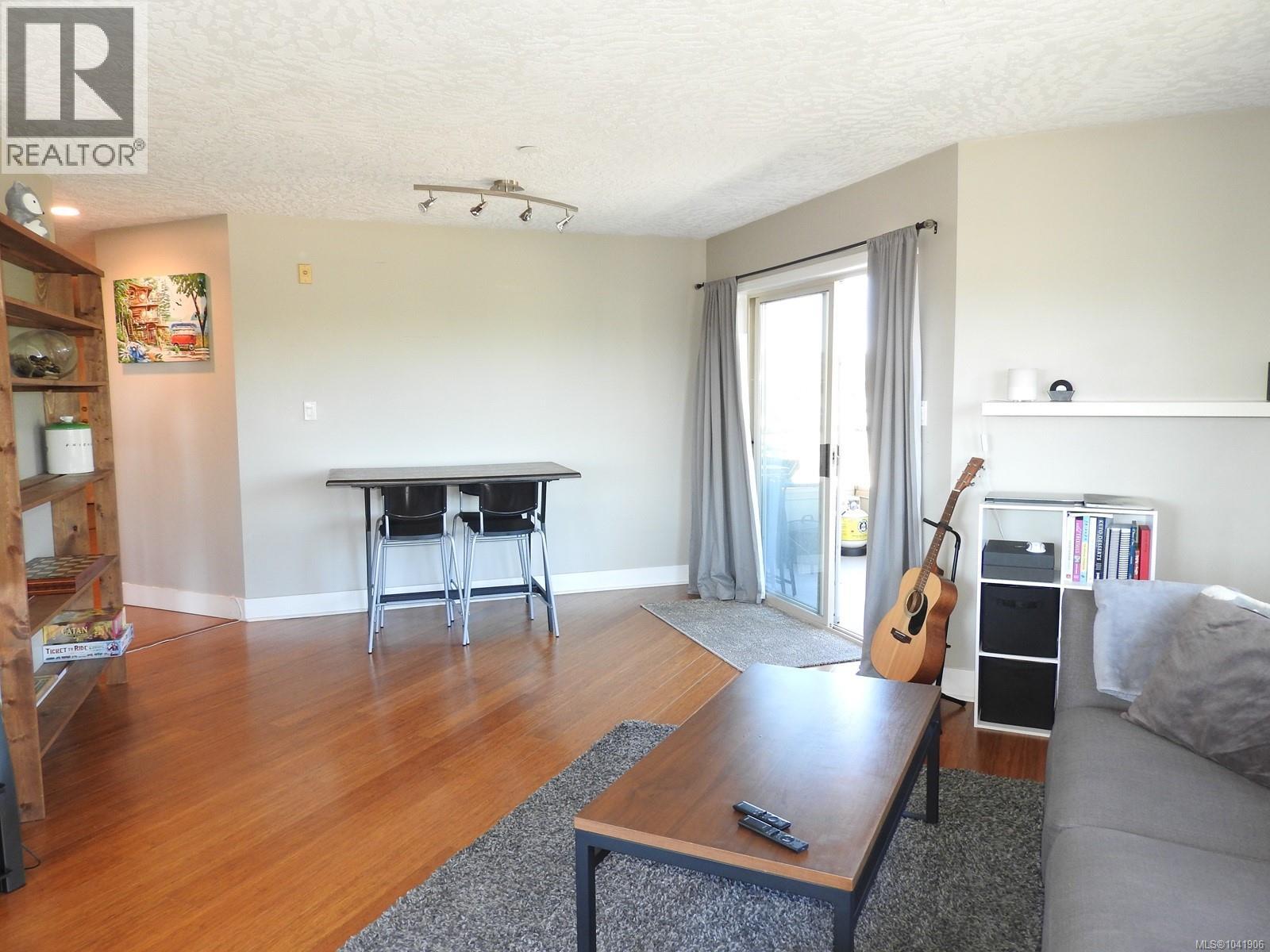 #307 3700 Carey Rd - 20