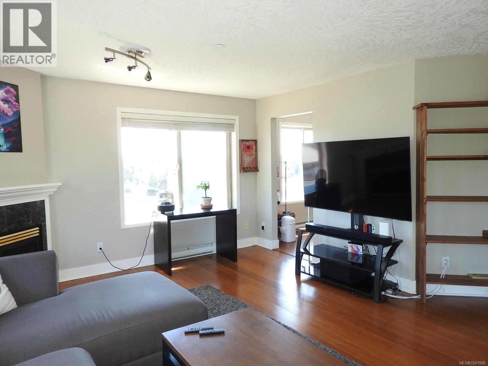 #307 3700 Carey Rd - 21