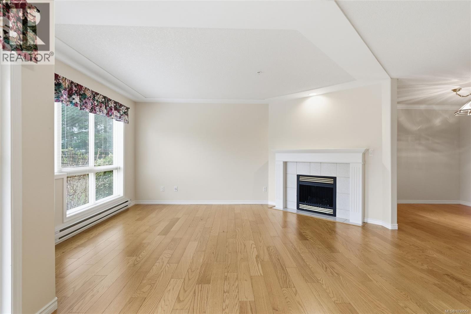 #106 335 Hirst Ave W - 4