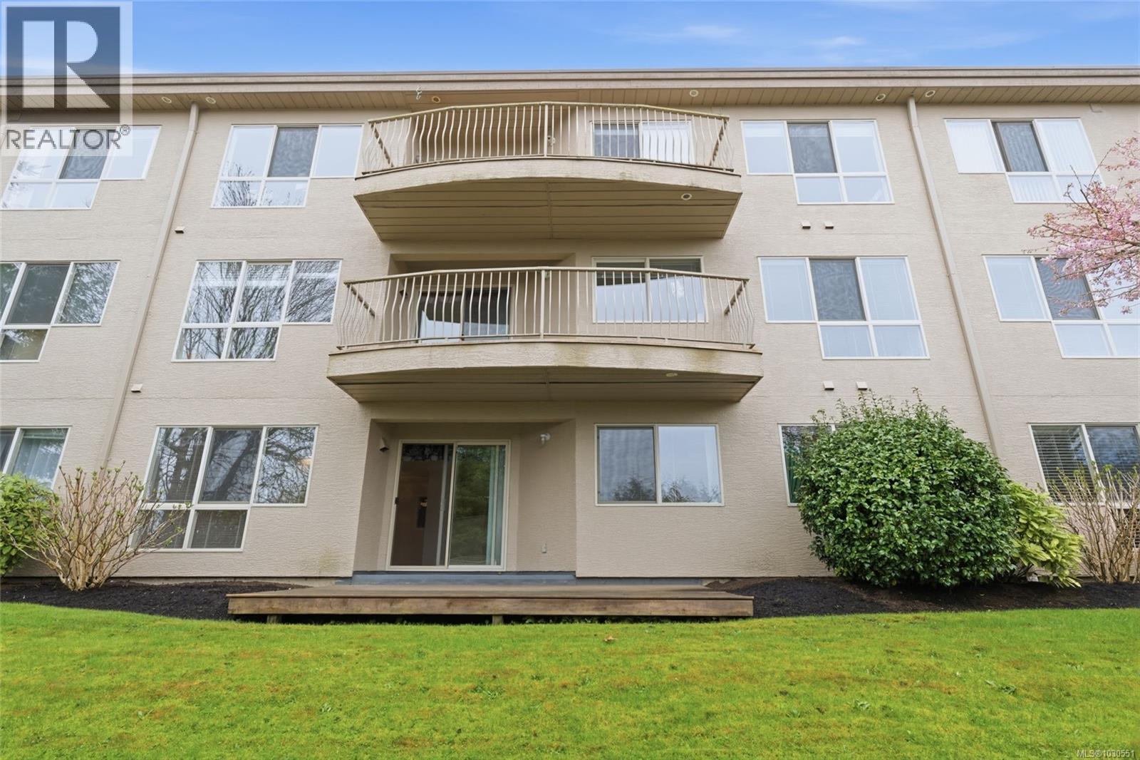 #106 335 Hirst Ave W - 38
