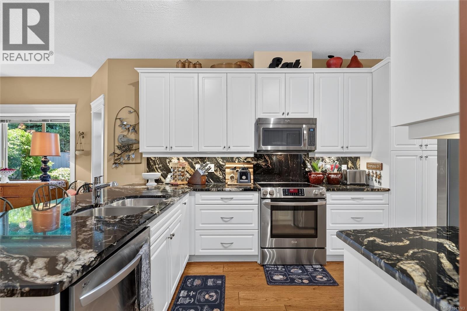 #5 161 Shelly Rd - 10