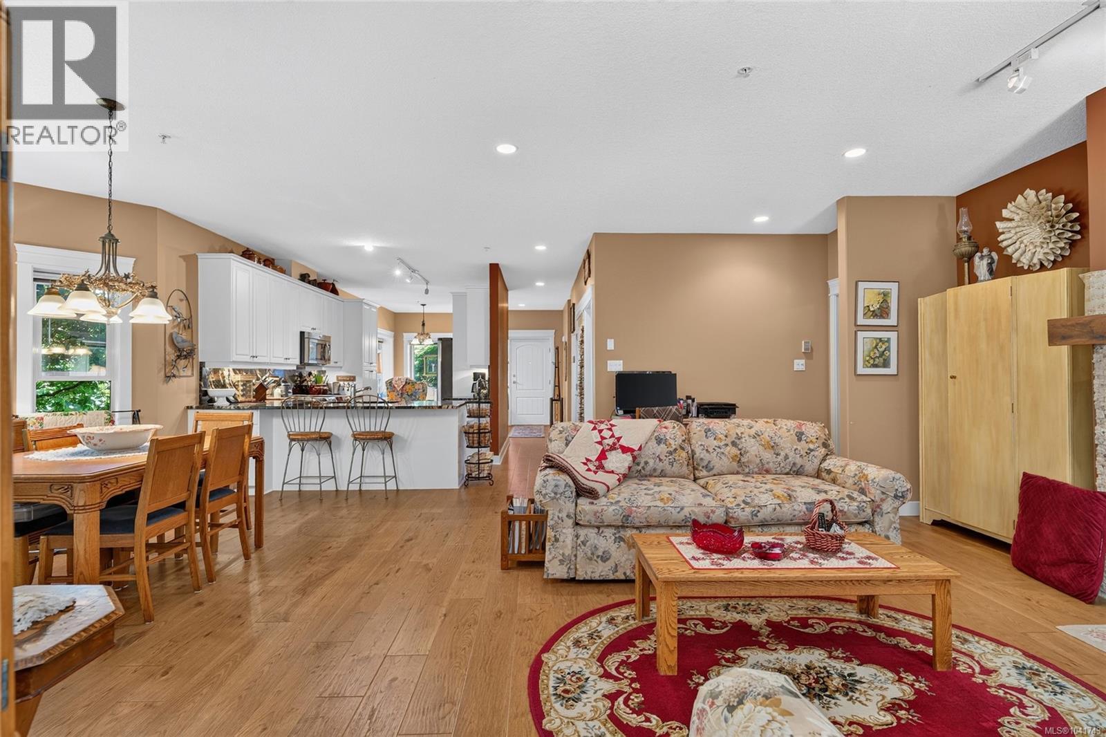 #5 161 Shelly Rd - 16