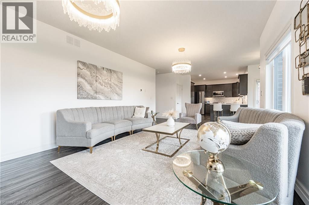 136 VILLAGE Road - 15