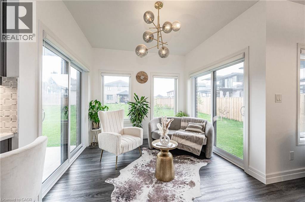 136 VILLAGE Road - 17
