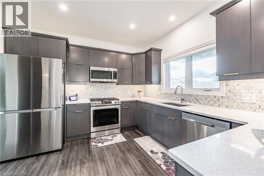 136 VILLAGE Road - 20